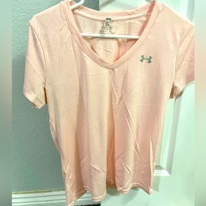 Champion Workout V-neck Tee in Pink